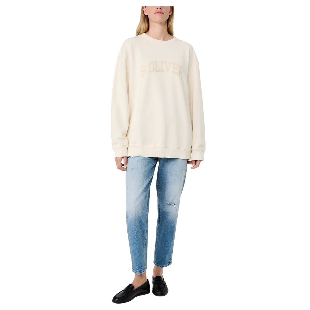 s.Oliver Damen Sweatshirt in Hellbeige mit Print, Ganzkörperansicht am Model