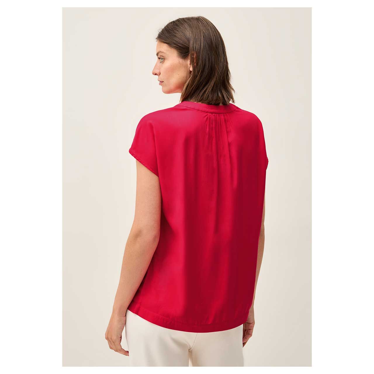 Damen Kurzarm Bluse Solid Splitneck von Cecil in Rot, Rückenansicht am Modell