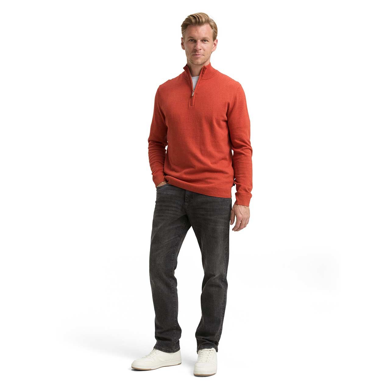 Herren Pullover Troyer Cashmere Knitted von Tom Tailor in Orange meliert, Ganzkörperansicht am Model