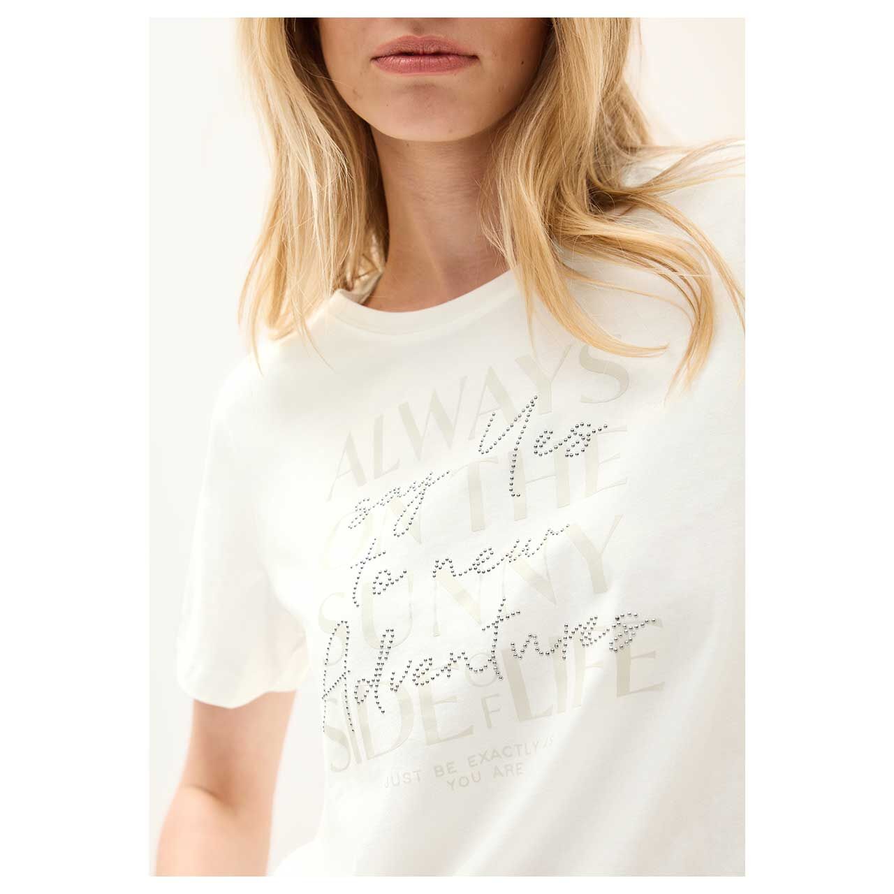 Damen T-Shirt Glitter Foil Print von Cecil in Cremeweiß, detaillierte Ansicht am Oberkörper