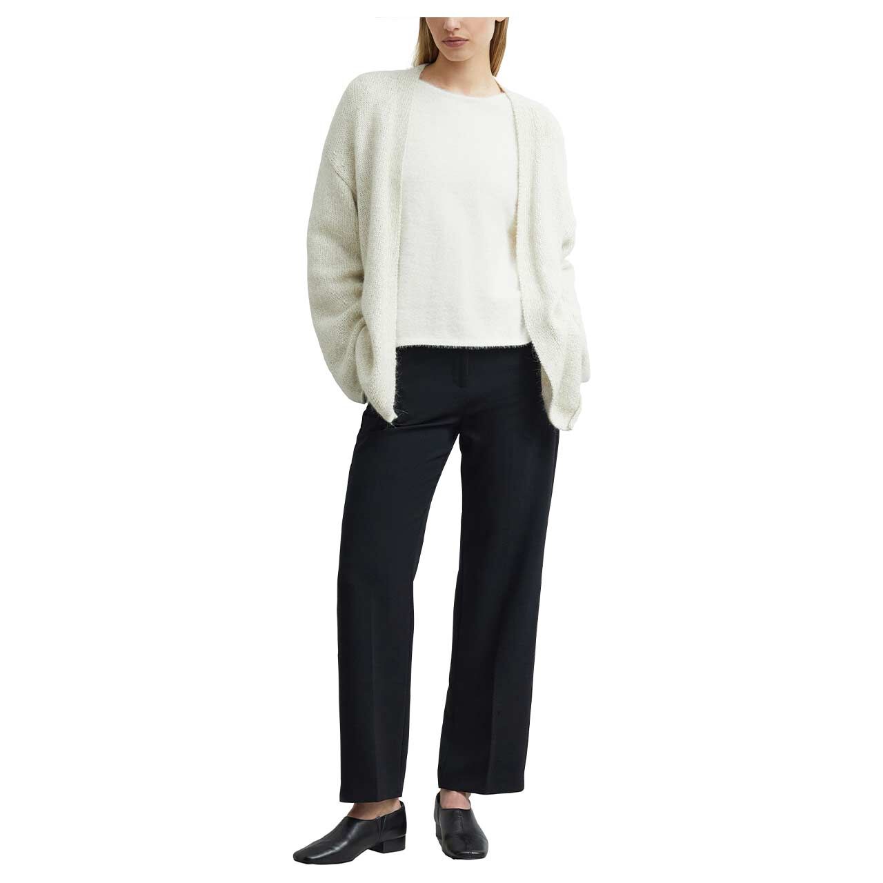 Damen Pullover von Comma in Cremeweiß, Ganzkörperansicht am Model