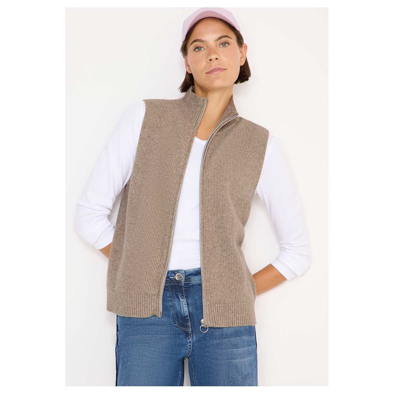 Damen Weste Cosy Rib Mix Vest von Cecil in Beige meliert, Vorderansicht am Model