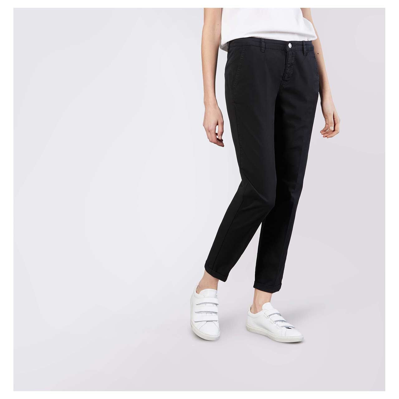 Stretch Damen 7/8 Baumwollhose Chino in Dunkelblau, Rückansicht am Model