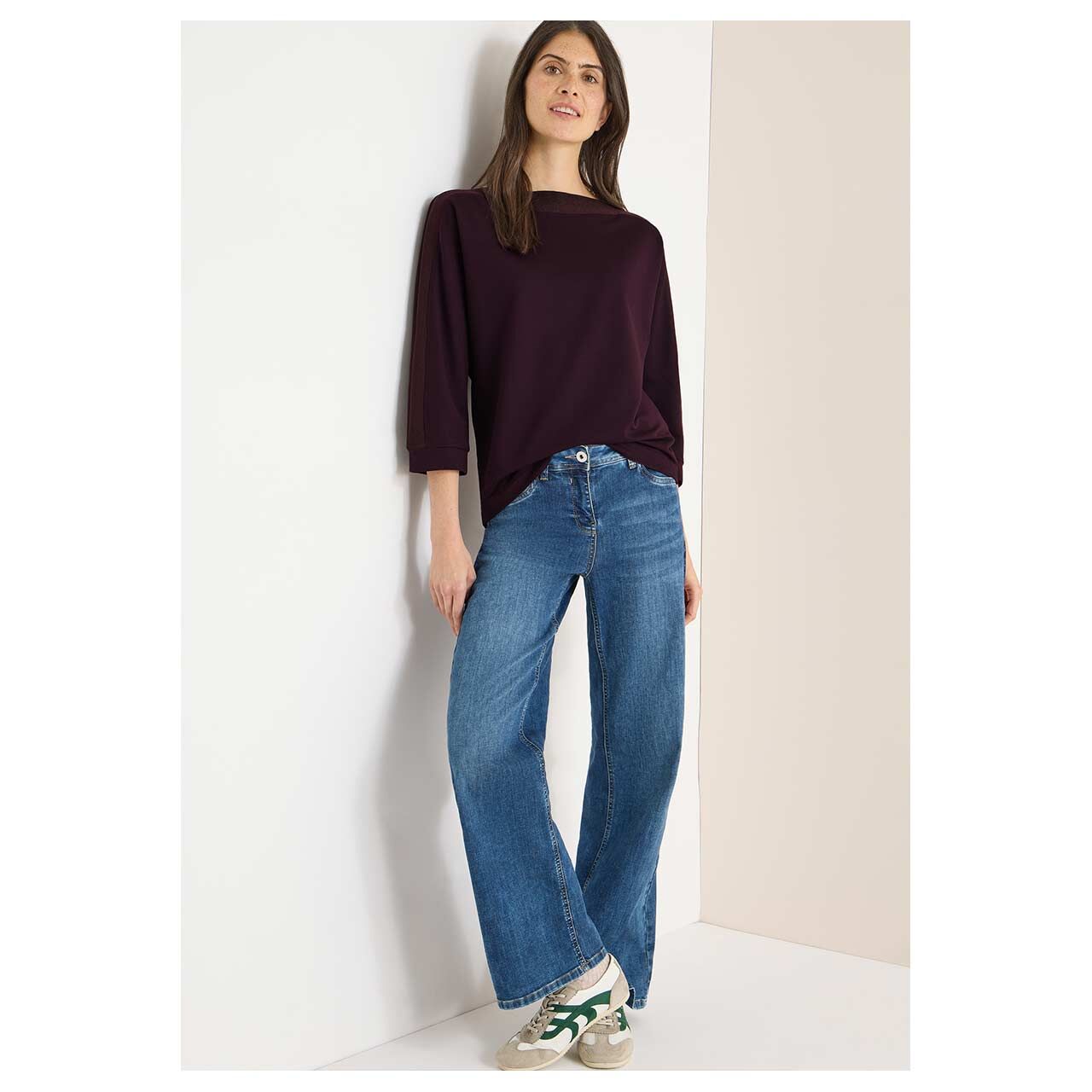 Damen 3/4 Arm Shirt Batwing von Cecil in Lila, Ganzkörperansicht am Model