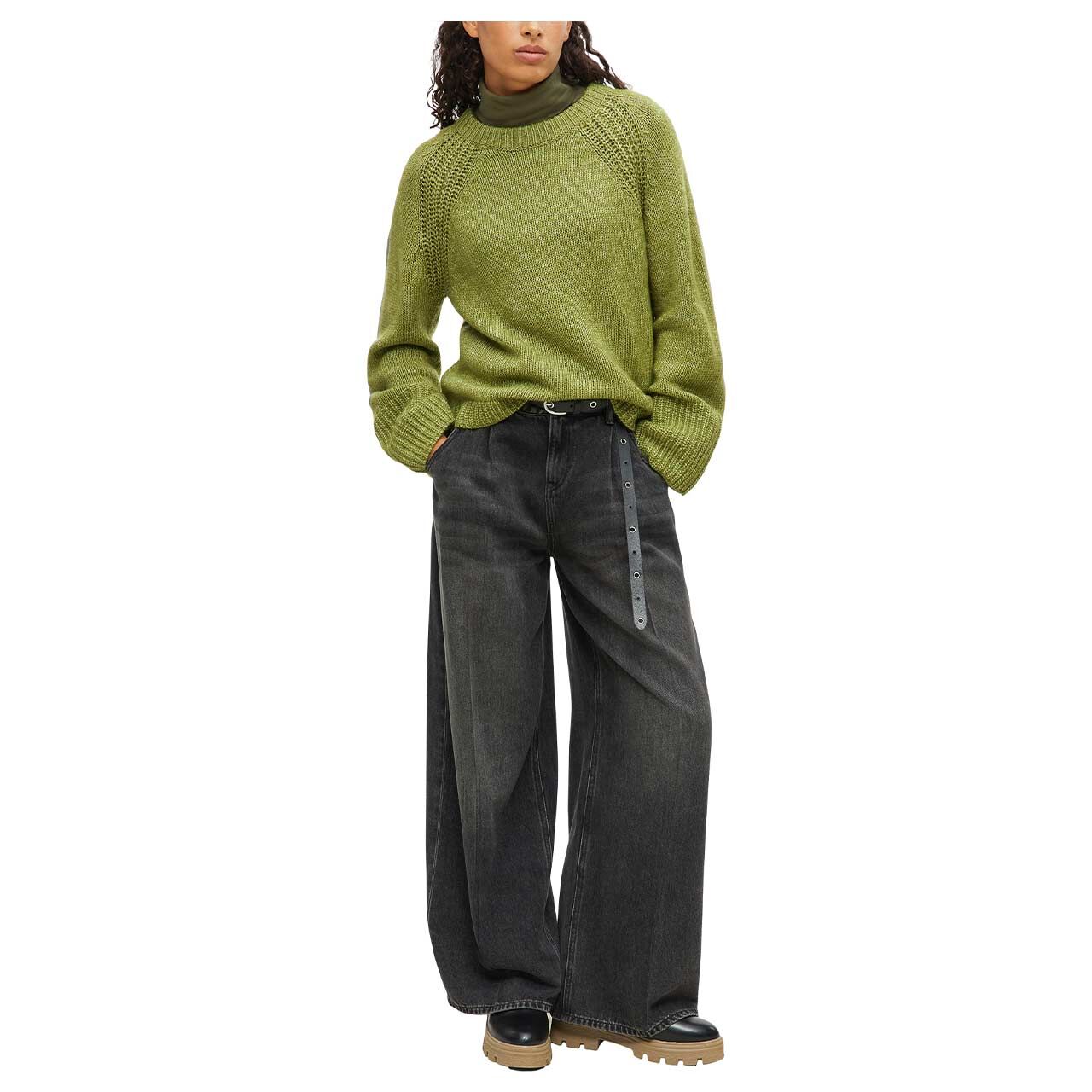 s.Oliver Damen Pullover in Olivgrün, Ganzkörperansicht am Model vorne