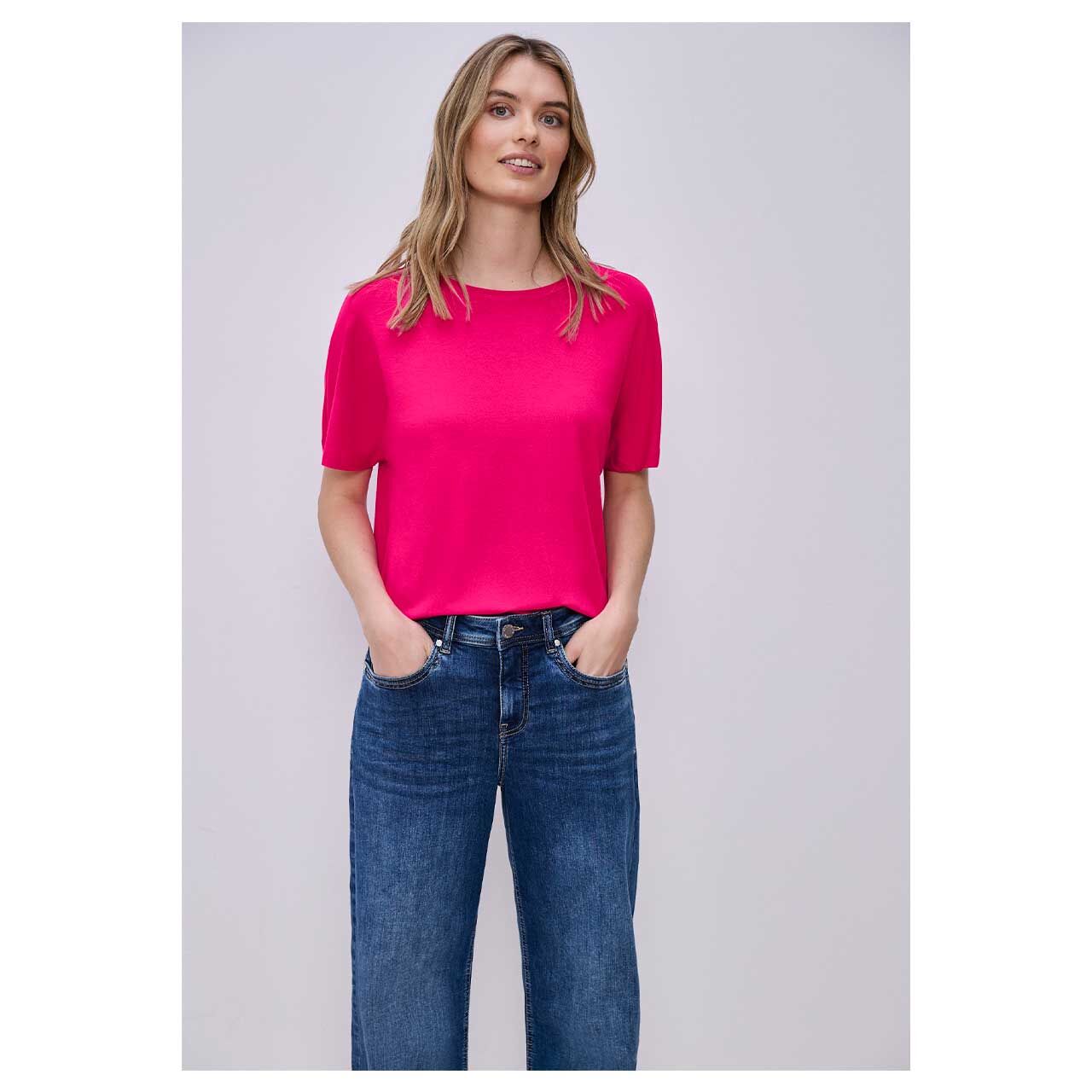 Damen T-Shirt Crista von Street One in Pink, Vorderansicht am Model