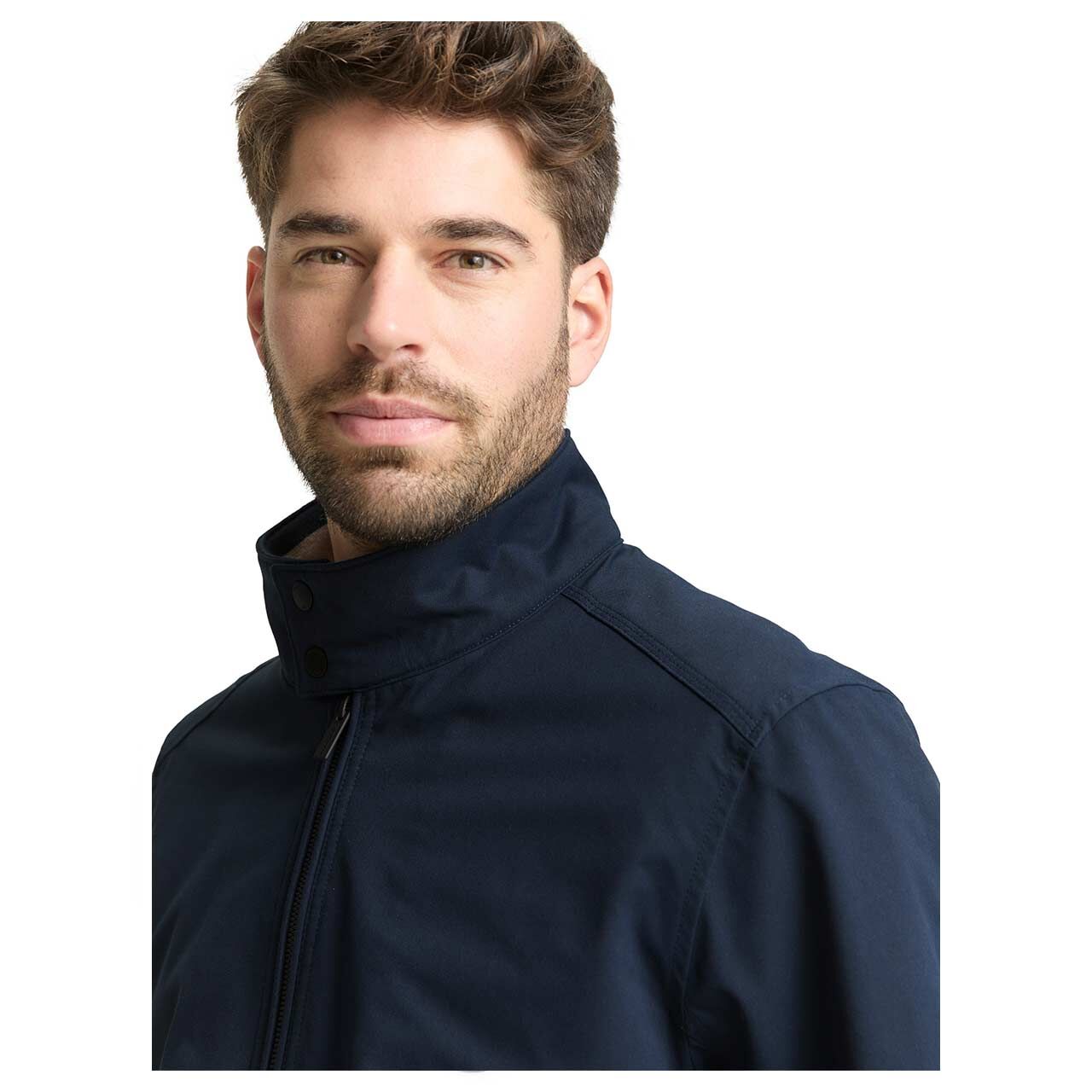 Herren Jacke Harrington von Tom Tailor in Dunkelblau, Nahaufnahme Oberkörper