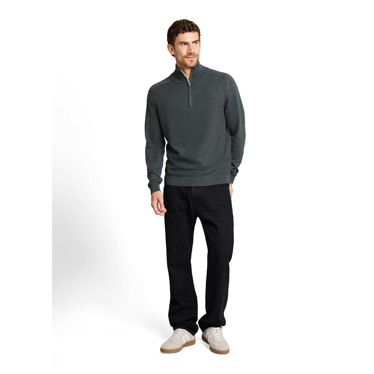 Herren Pullover Basic Knit Troyer von Tom Tailor in Olivgrün meliert , Ganzkörperansicht am Model