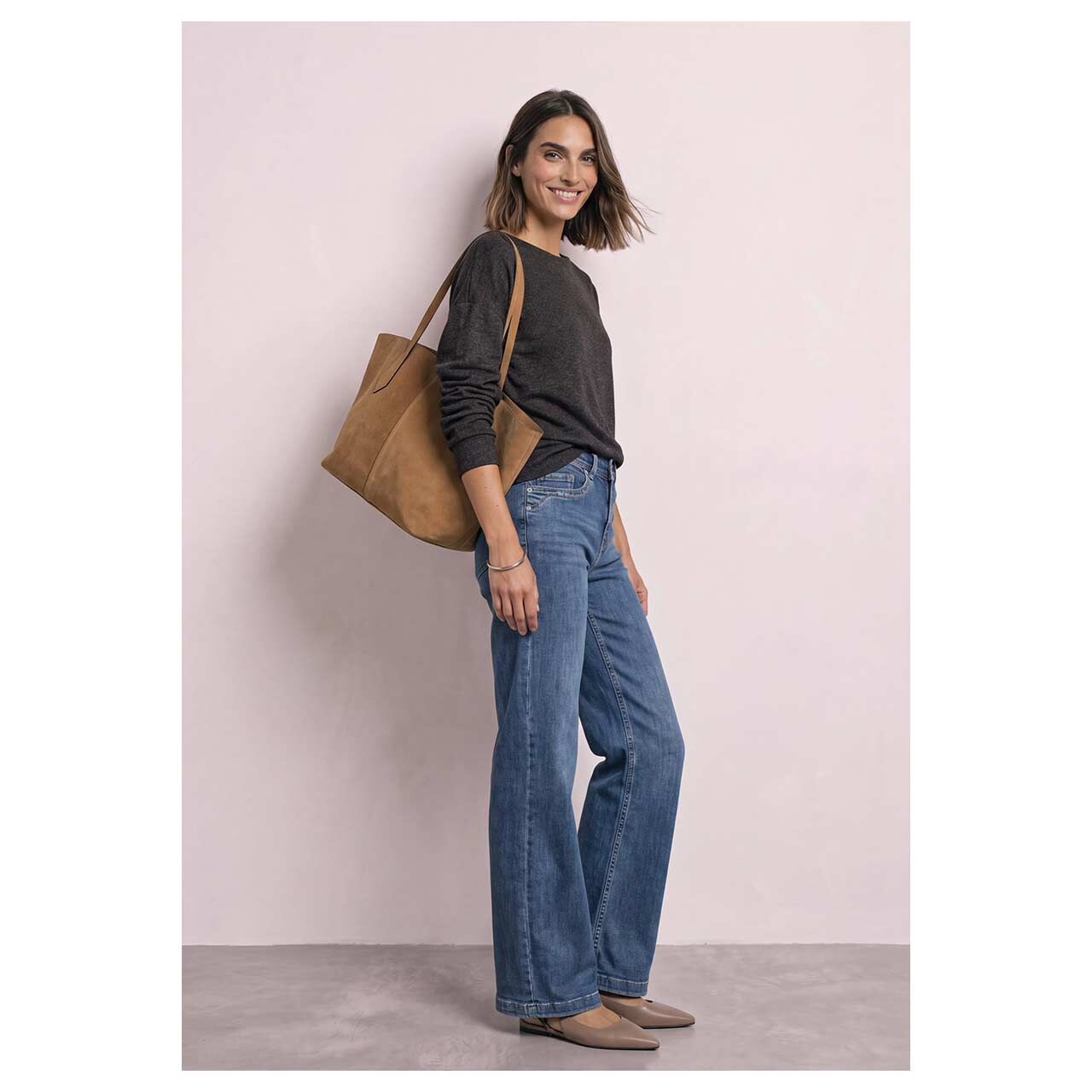 Damen Langarm Shirt Soft Bottom Cuff von Street One in Dunkelbraun meliert, Ganzkörperansicht am Model