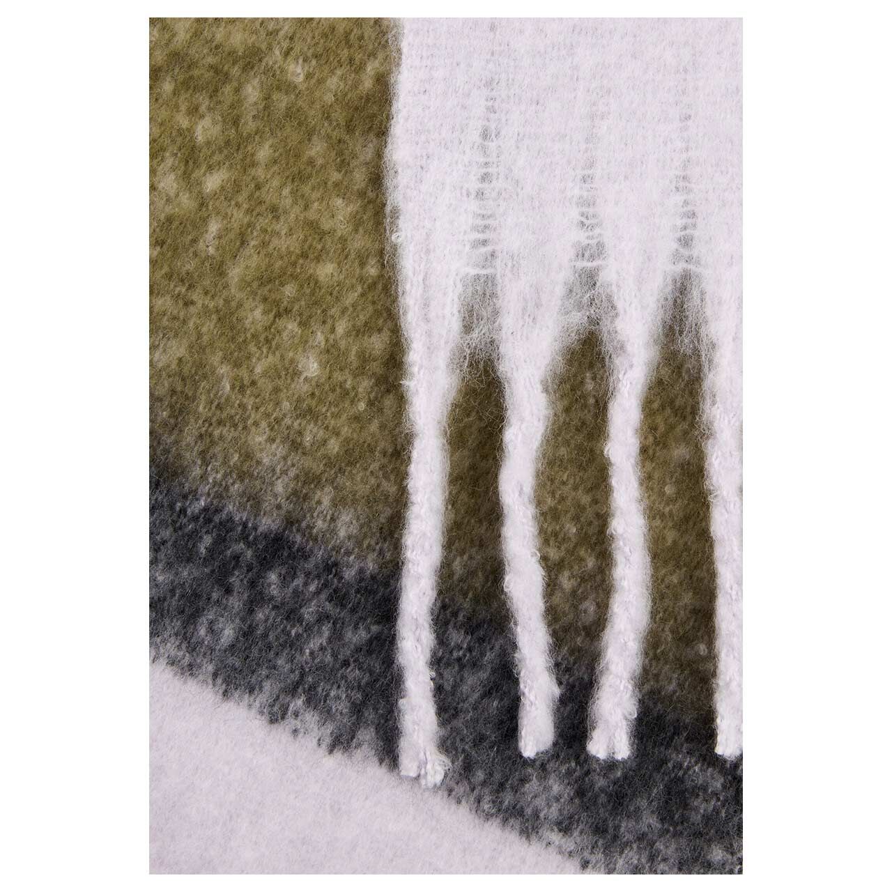 Damen Schal von Camel active in Lila-Grün gestreift, Detailansicht Logo