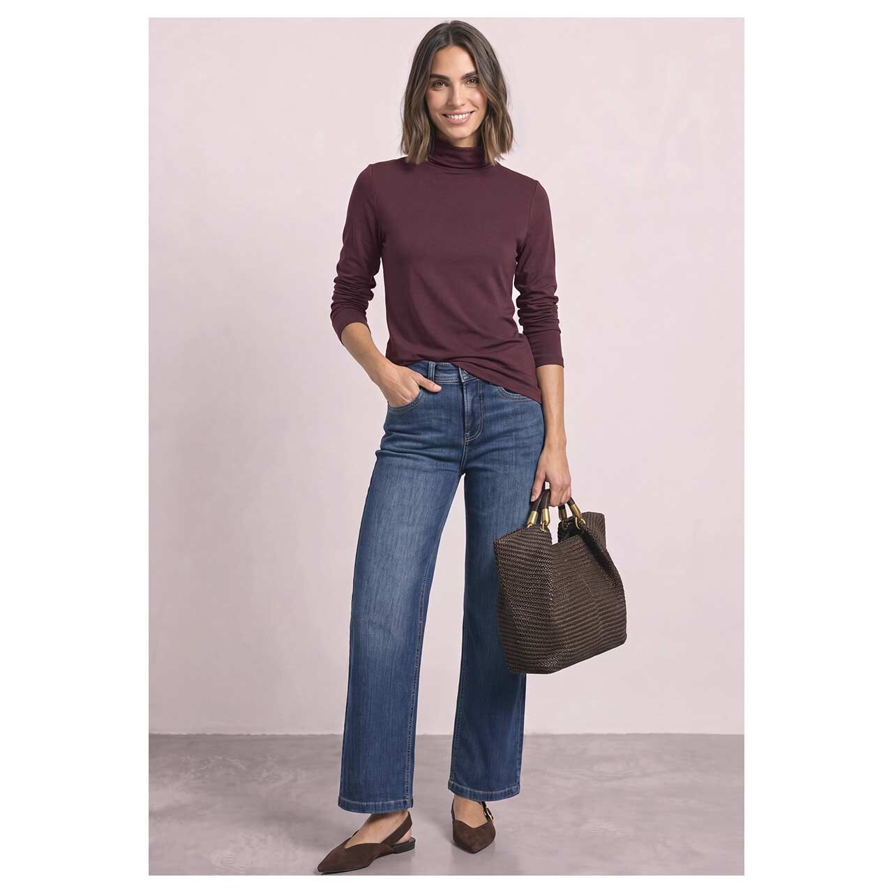 Damen Rollkragen Langarmshirt Feminim Roll Neck von Street One in Lila, Ganzkörperansicht am Model