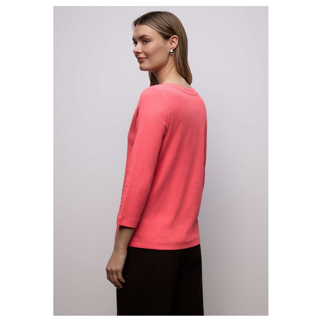 Damen 3/4 Arm Shirt Rib Structure U-Boat von Street One in Pink, Rückansicht am Model
