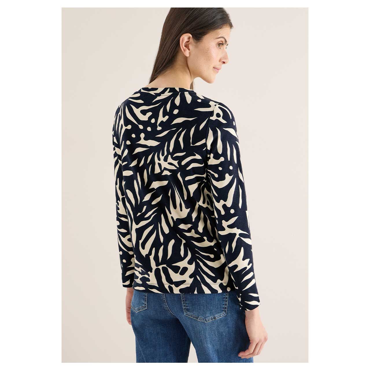 Damen Langarm Shirt Two-Tone Boatneck von Cecil in Dunkelblau mit Print, Rückansicht am Model