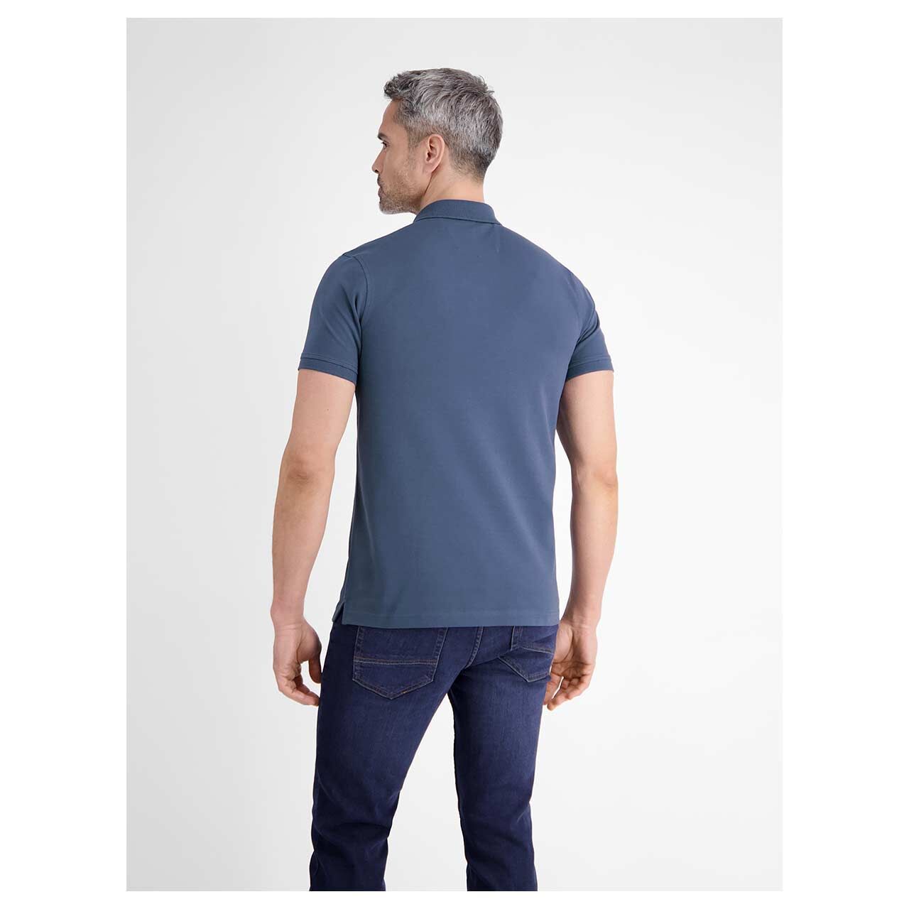 Herren Piqué Poloshirt von Lerros in Blau, Rückansicht am Model