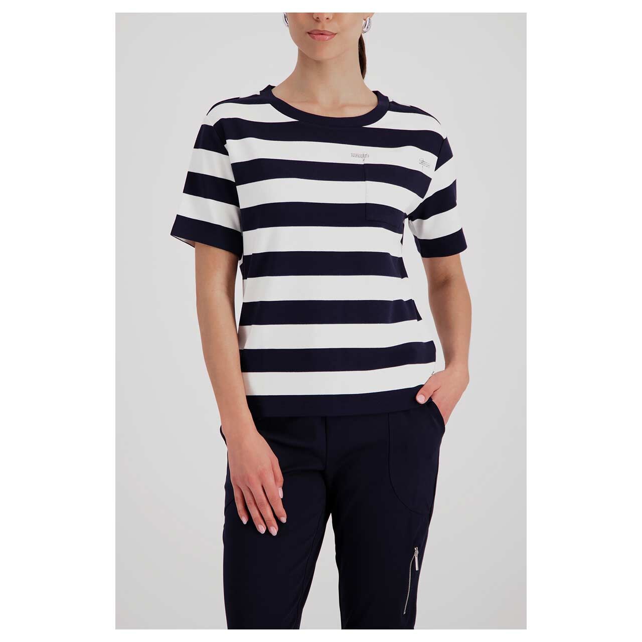 Damen Kurzarm Sweatshirt von Monari in Dunkelblau gestreift, Vorderansicht am Model