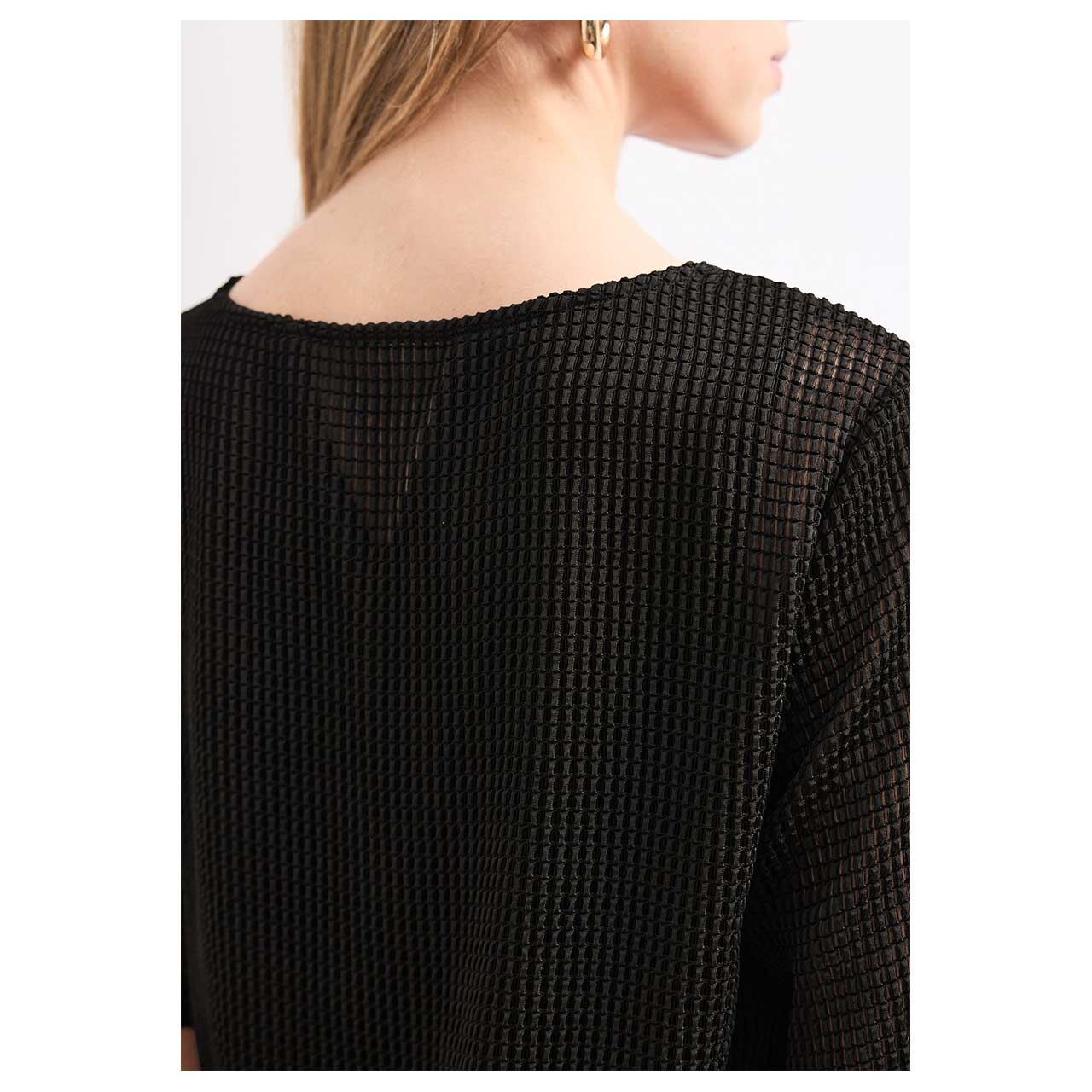 Damen T-Shirt Mesh von Street One in Schwarz, detaillierte Rückansicht am Model