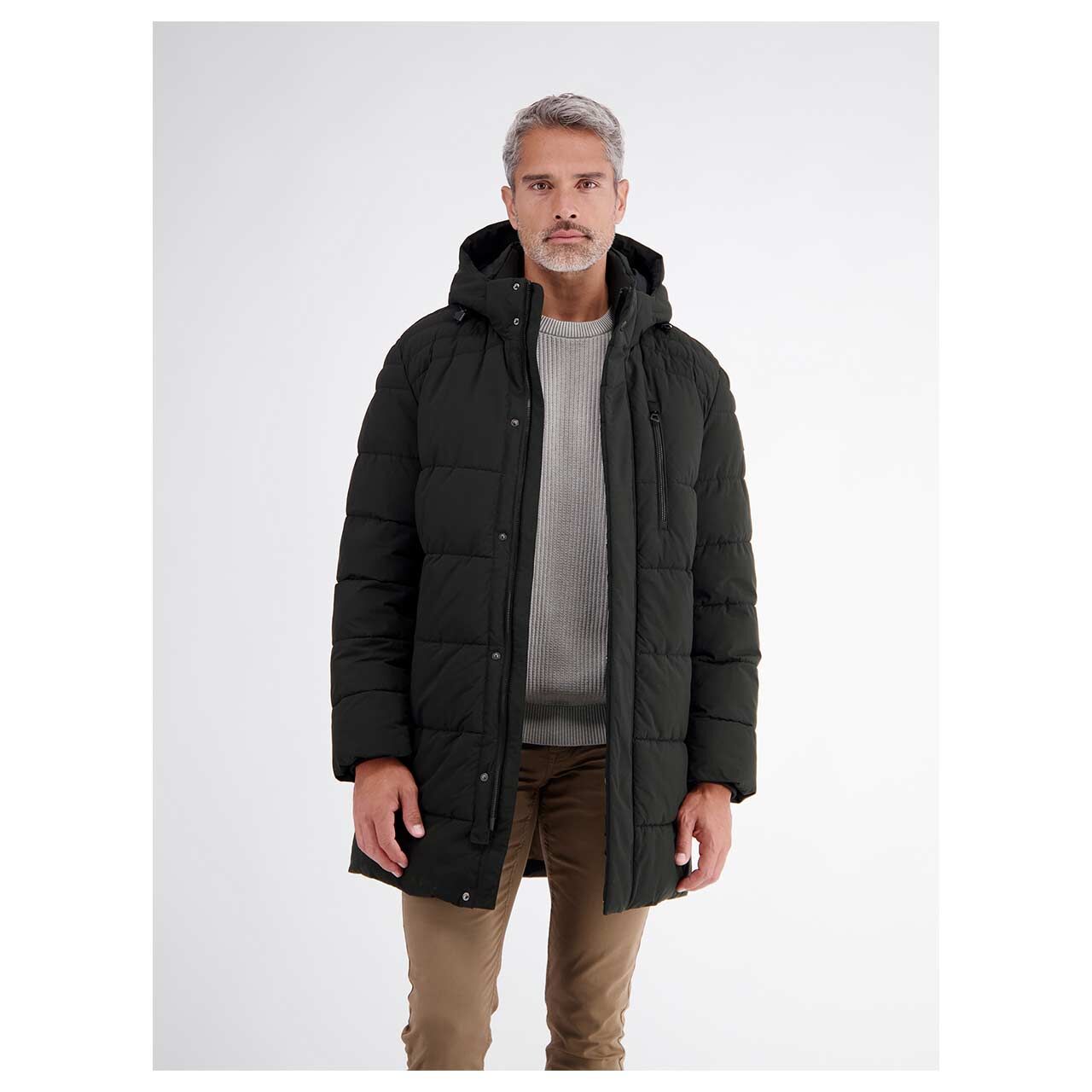 Herren Mantel von Lerros in Schwarz, Vorderansicht am Model