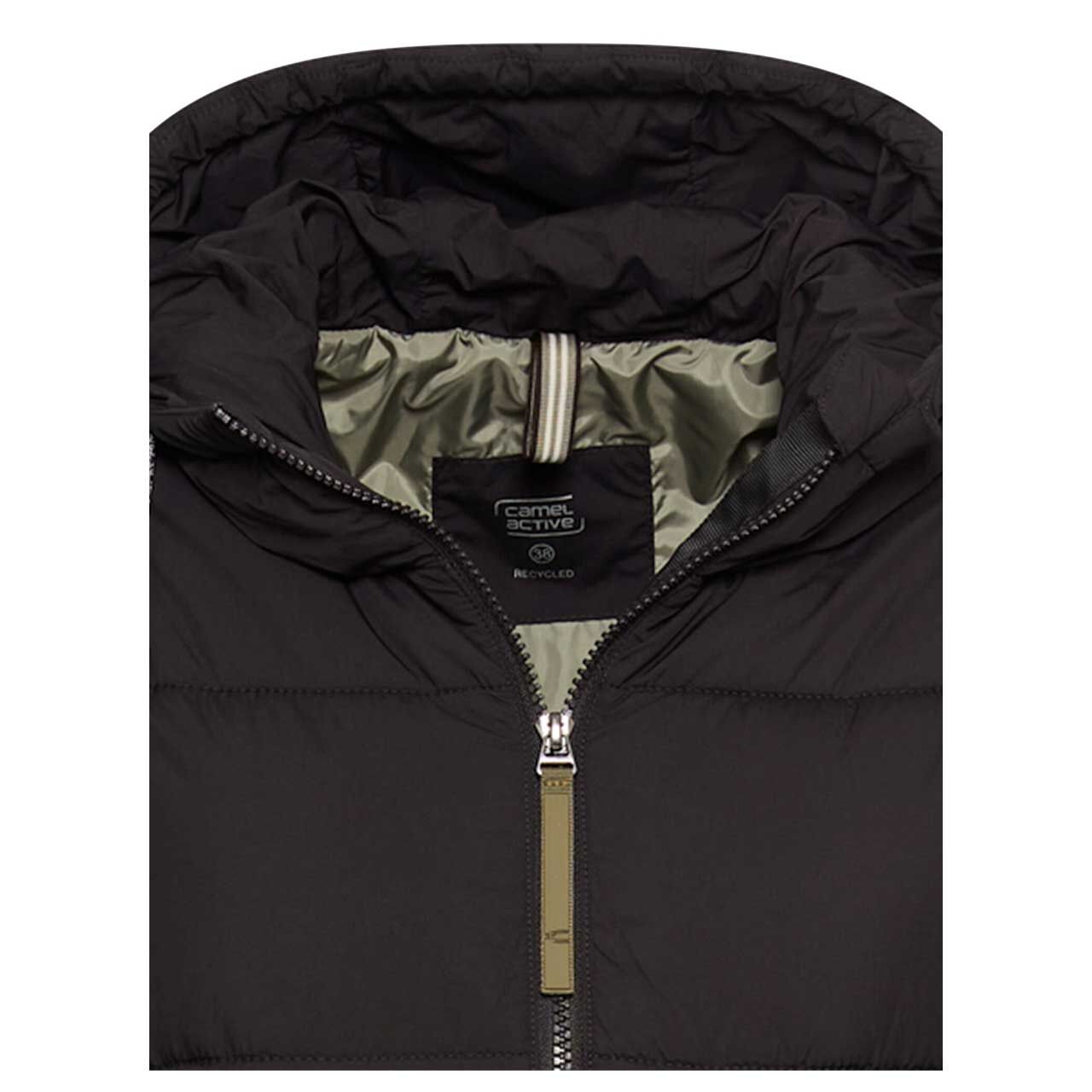 Damen Mantel von Camel active in Schwarz, detaillierte Vorderansicht