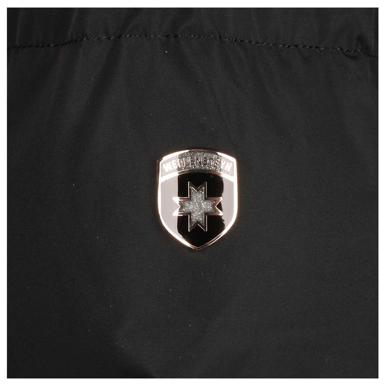 Damen Jacke Feenstaub Long von Wellensteyn in Schwarz, Detailansicht vom Logo