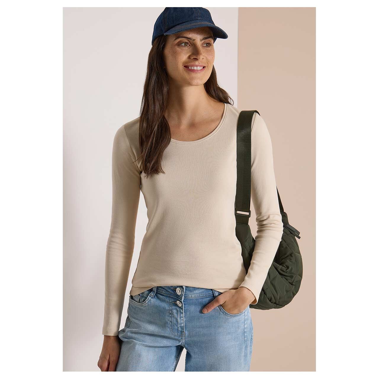 Damen Langarm Shirt Pia von Cecil in Hellbeige, detaillierte Vorderansicht am Model