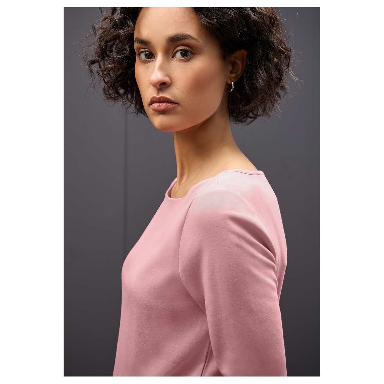 Damen Langarm Shirt Lanea von Street One in Rosa, Detailansicht am Model