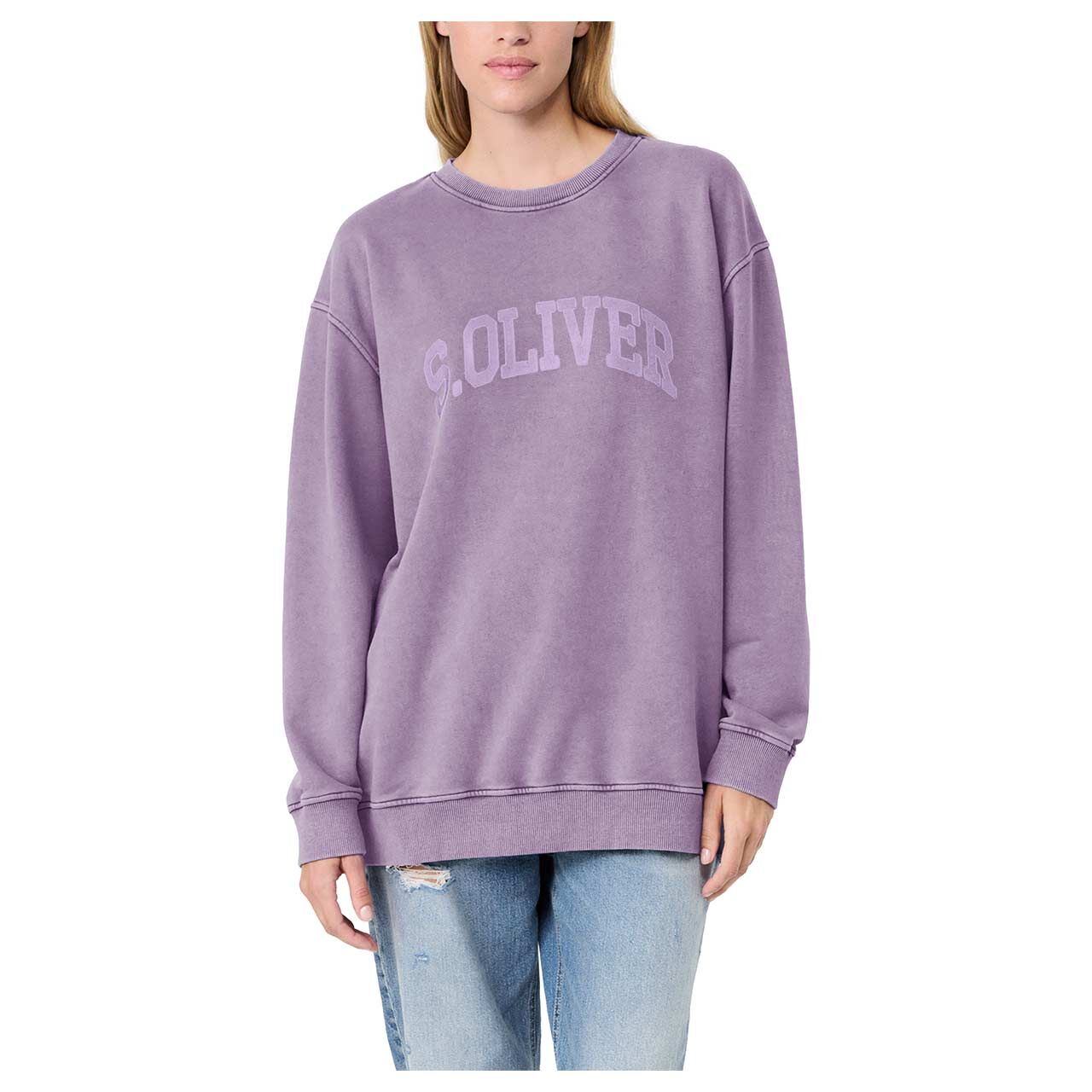s.Oliver Damen Sweatshirt in Lila mit Print, Vorderansicht am Model