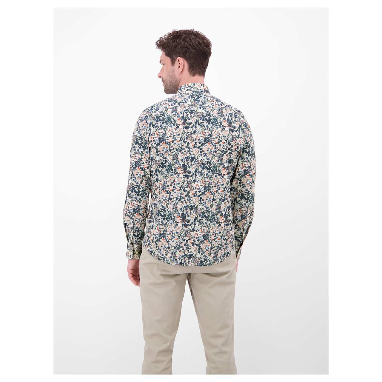 Herren Hemd von Lerros in Weiß mit Print, Rückansicht mit Model