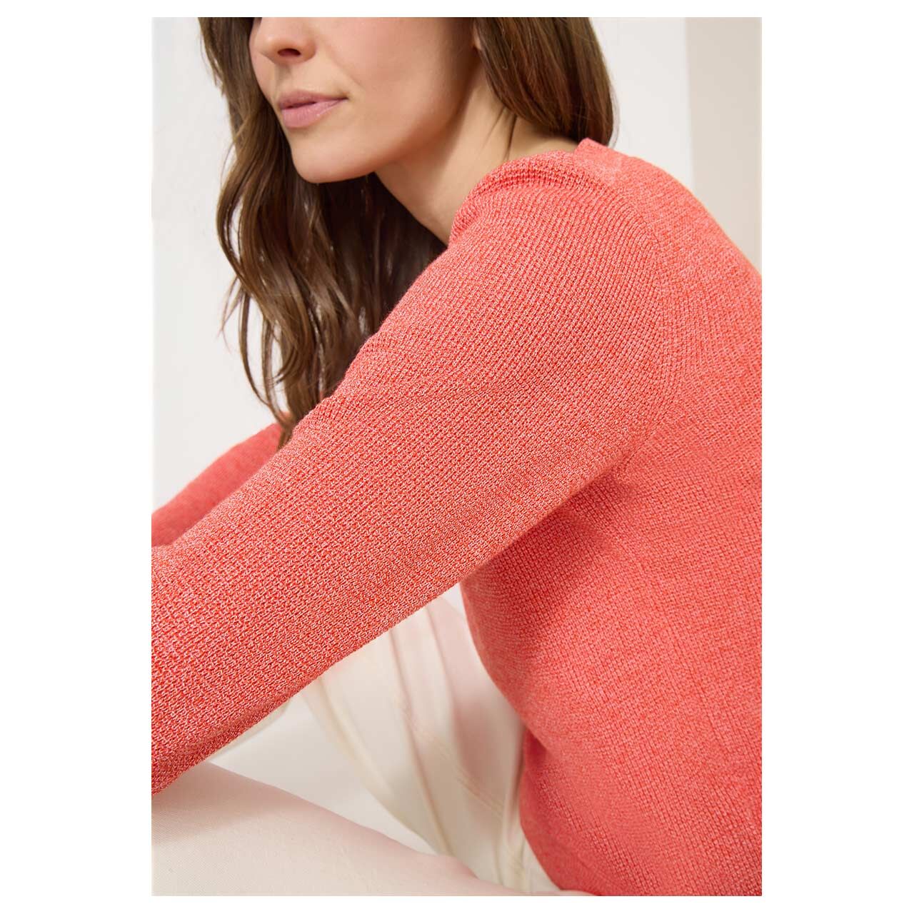 Damen Pullover Structured Boatneck in Orange-Rot meliert, detaillierte Seitenansicht am Model