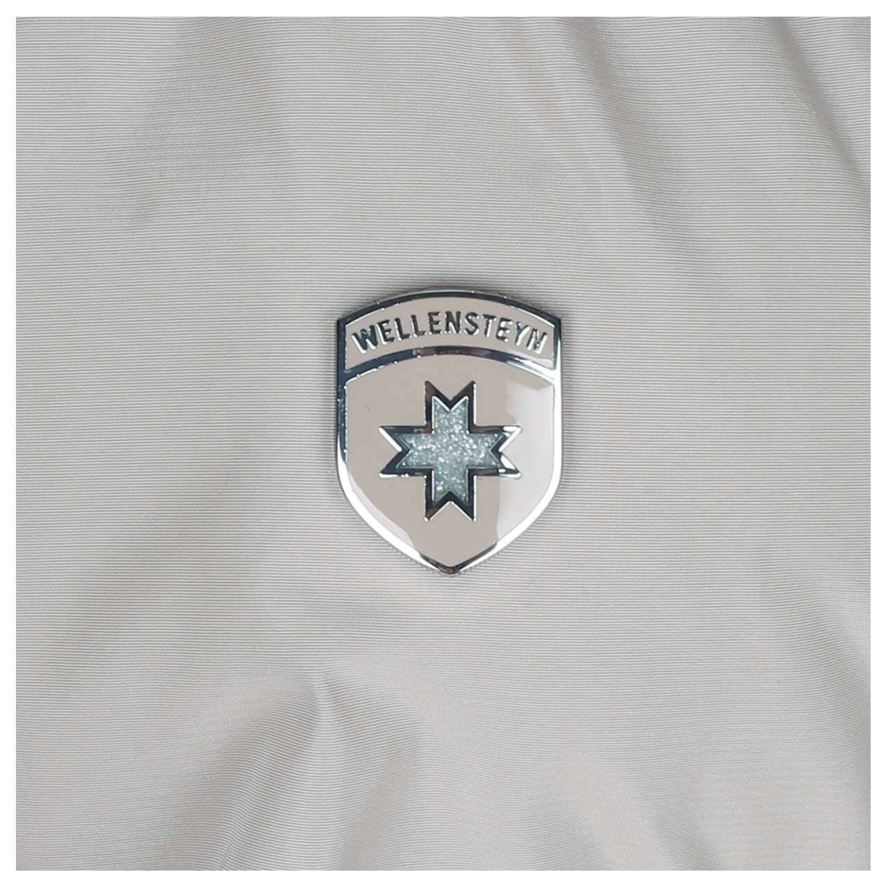Damen Jacke Belvitini Short von Wellensteyn in Hellbeige, Detailansicht Logo