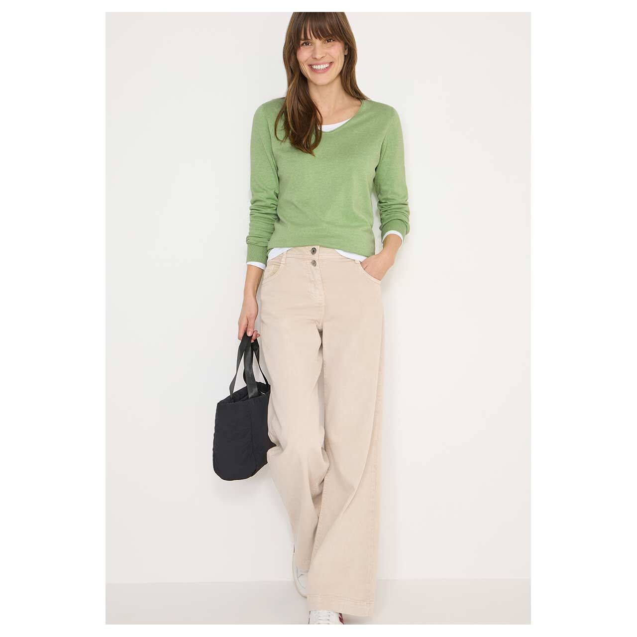 Damen Pullover Basic V-Neck von Cecil in Grün meliert, Ganzkörperansicht am Model