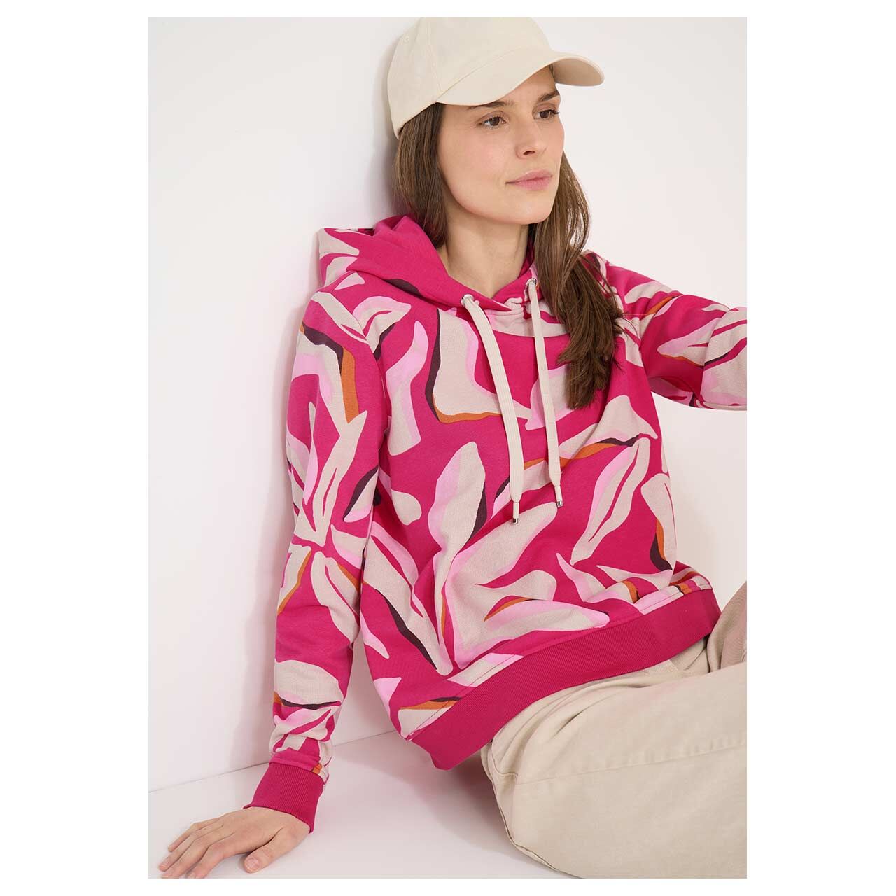 Damen Hoodie Sweatshirt Allover von Cecil in Pink mit Print, detaillierte Vorderansicht am Model