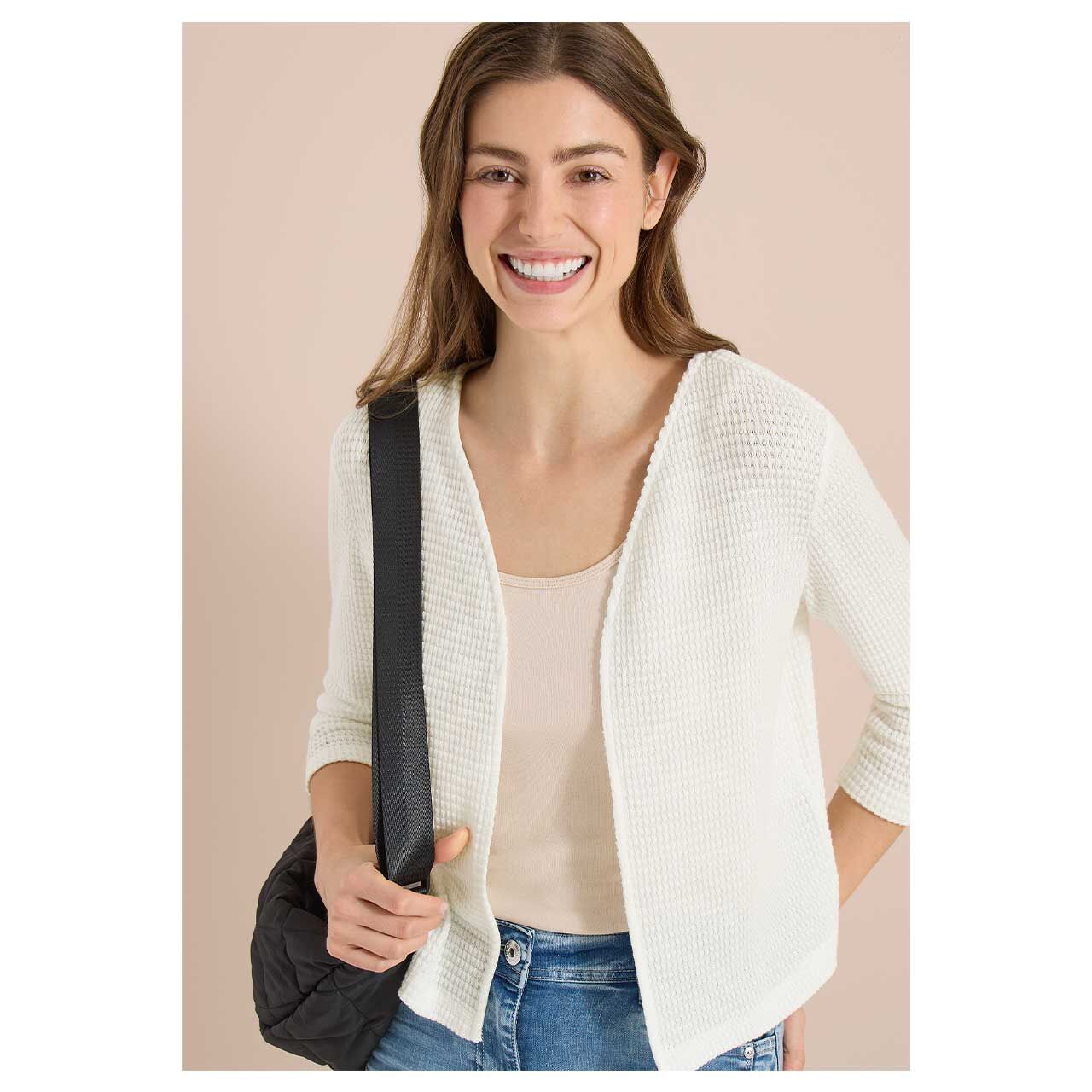 Damen 3/4 Arm Strickjacke Ajour Knit Open Jacket von Cecil in Cremeweiß, Vorderansicht am Model