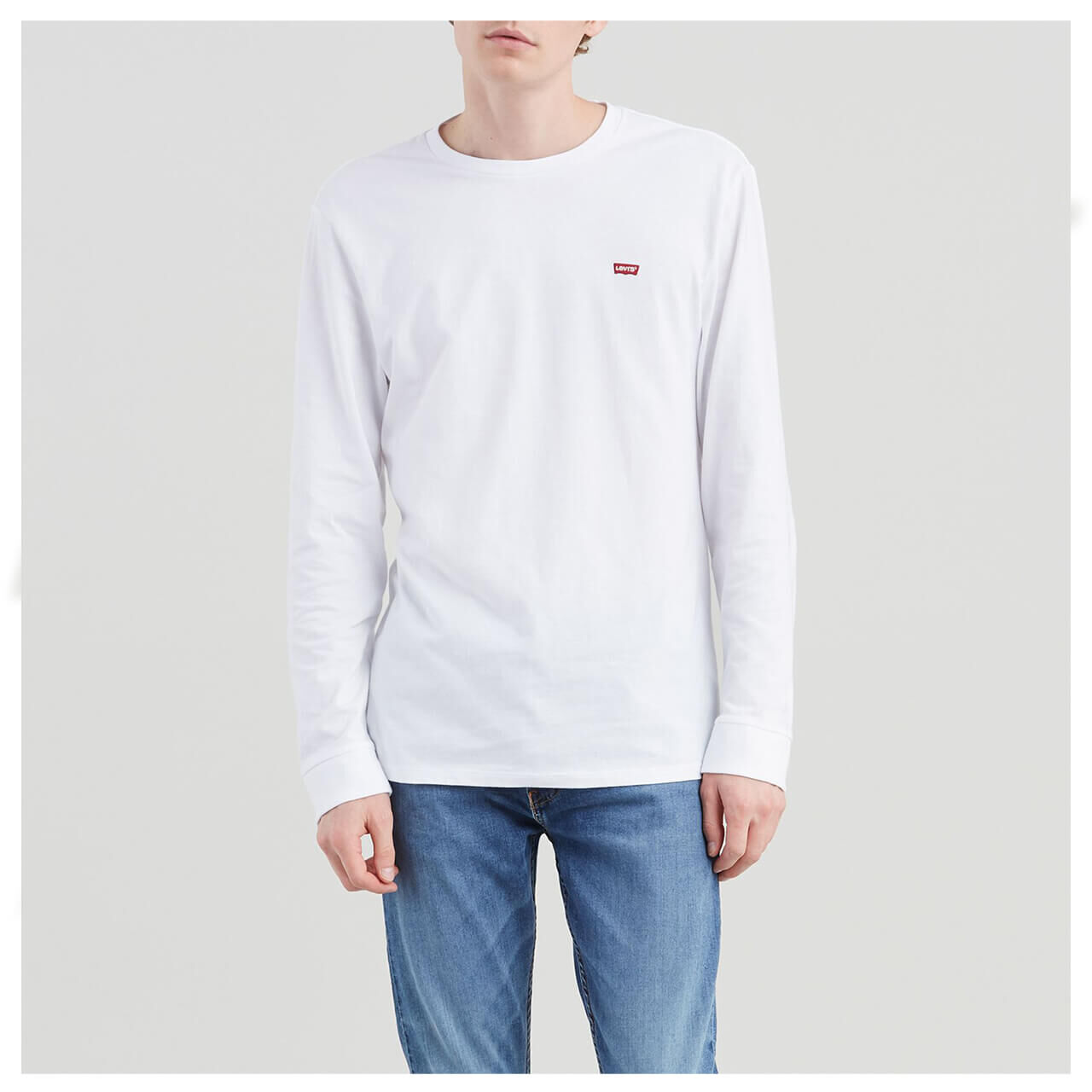 levis-langarmshirt-weiss-ansicht-vorne Levis Logo Langarm Shirt für Herren in Weiß, FarbNr.: 0000