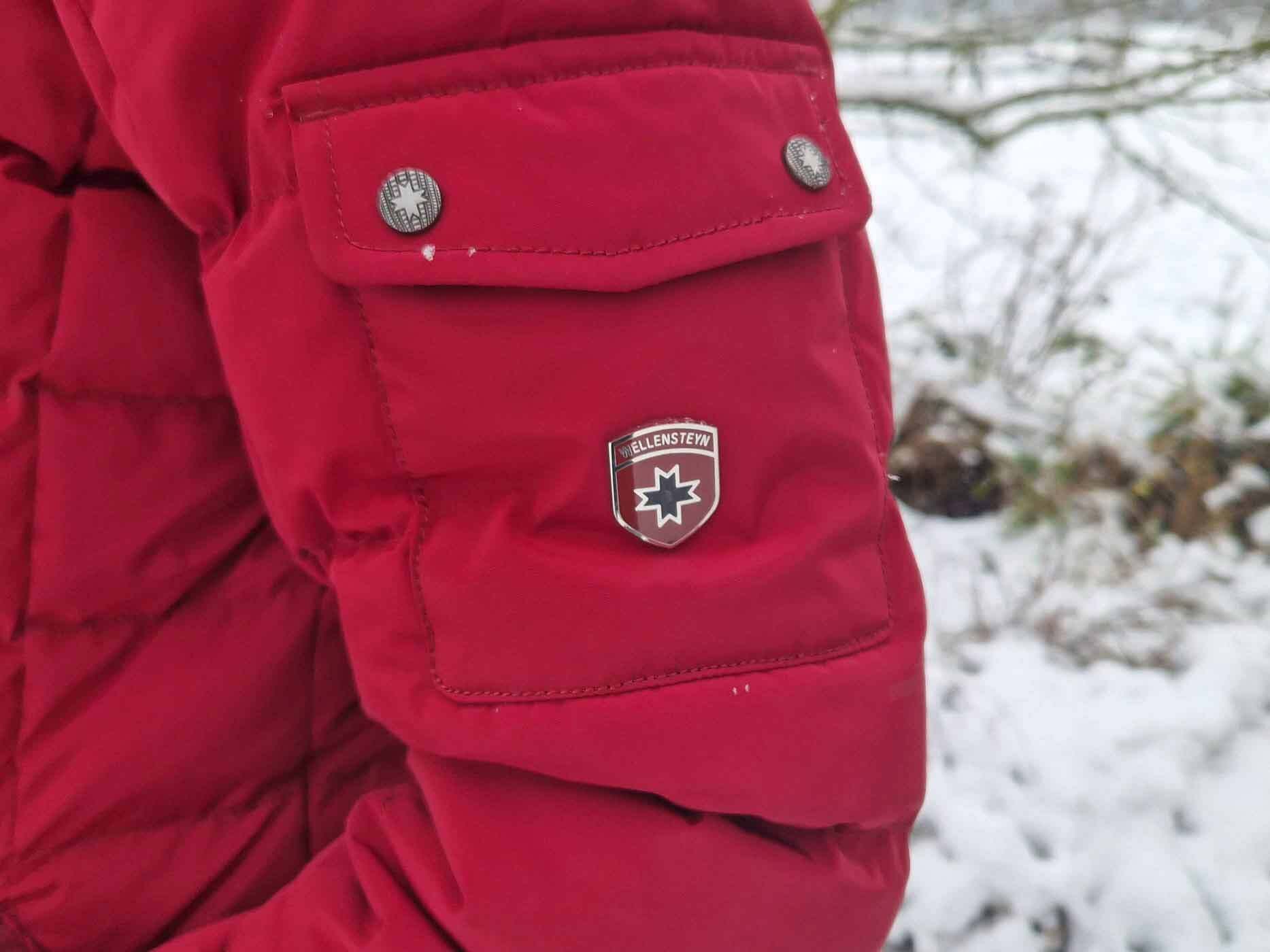 Ärmeltasche der roten Wellensteyn Hollywood.