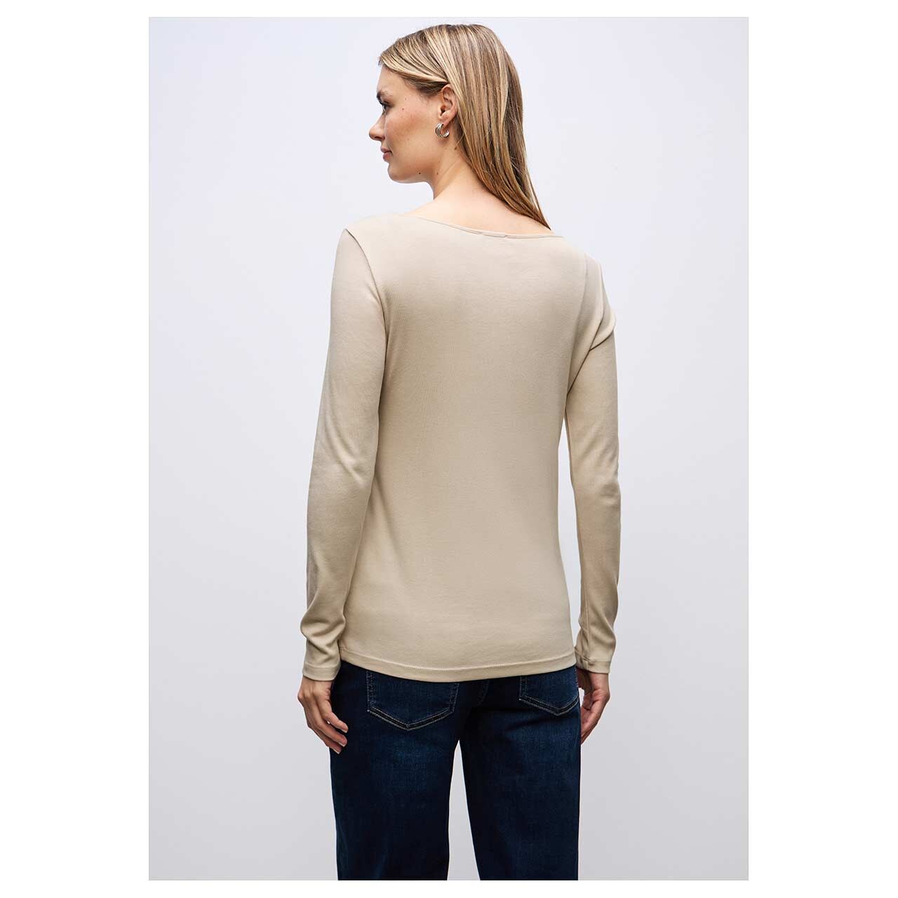 Damen Langarm Shirt Lanea von Street One in Beige, Rückansicht am Model