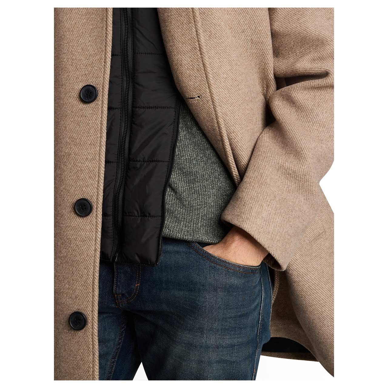 Herren Mantel Wool Coat 2 in 1 von Tom Tailor in Beige meliert, Detailansicht am Model