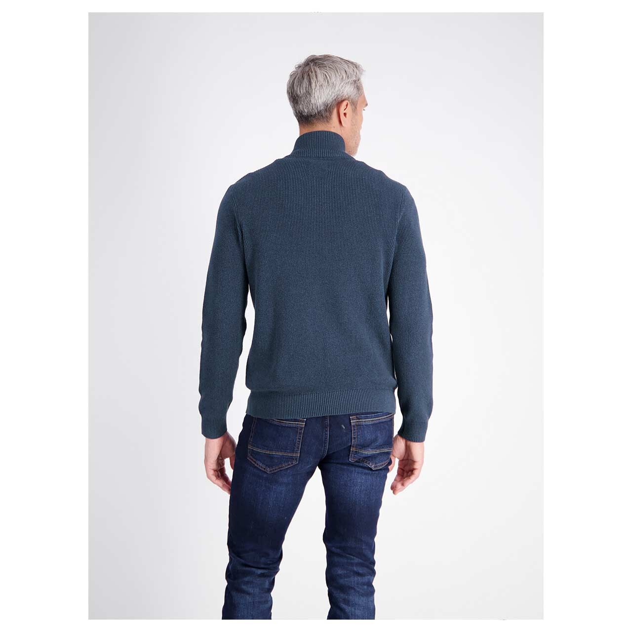 Herren Strickjacke von Lerros in Dunkelblau meliert, Rückansicht am Model