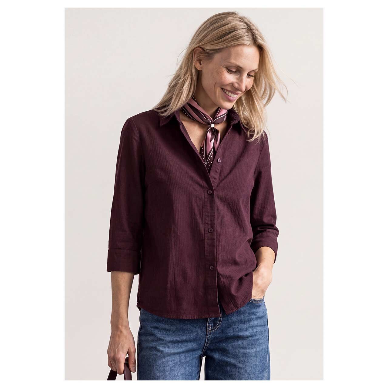Damen 3/4 Arm Cord Bluse Corduroy Mix Shirtcollar von Street One in Lila, Vorderansicht am Model