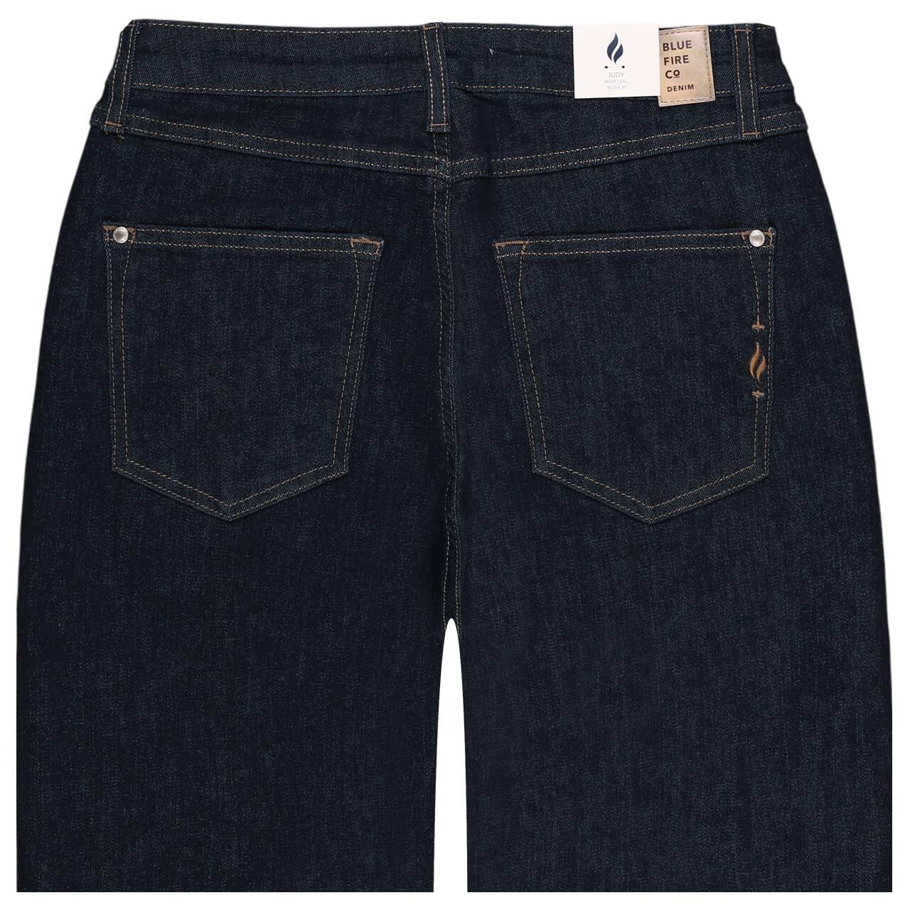 Damenjeans Judy von Blue Fire in Dunkelblau, detaillierte Rückansicht