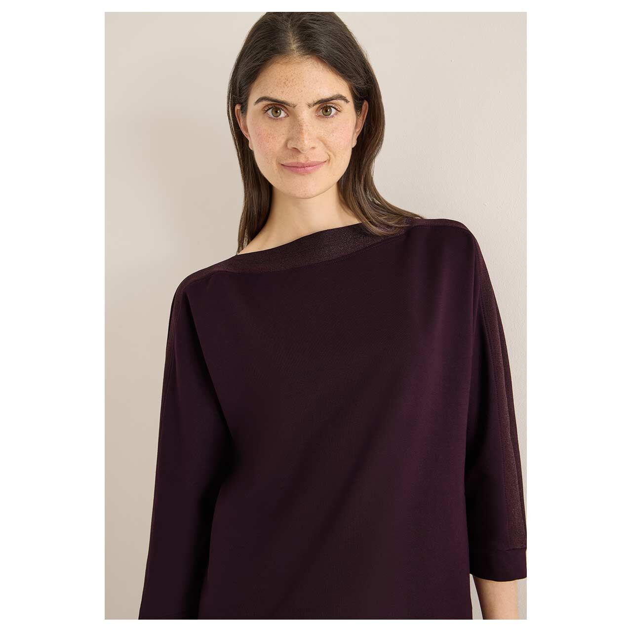 Damen 3/4 Arm Shirt Batwing von Cecil in Lila, Detailansicht vorne am Model