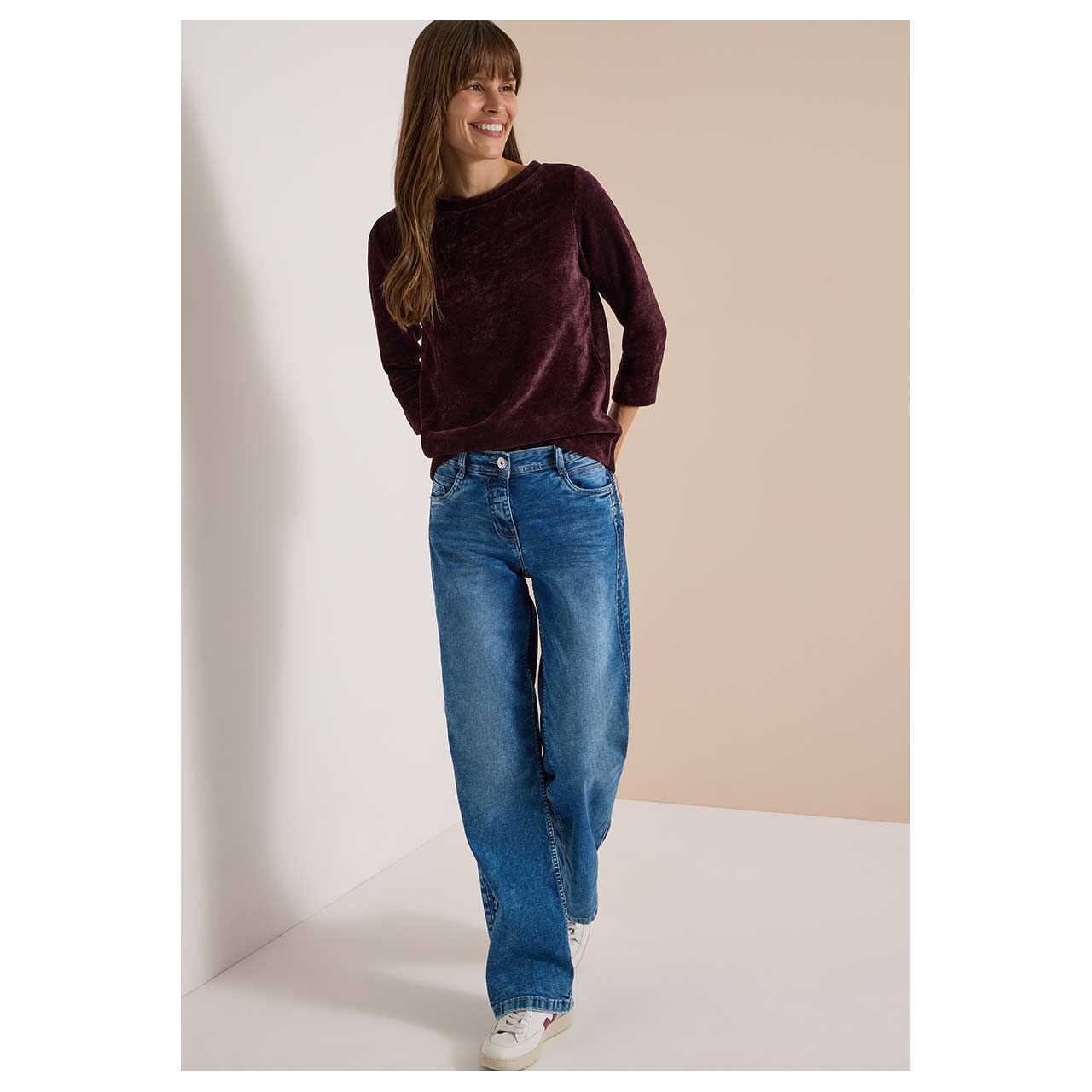 Damen 3/4 Arm Cord Shirt Soft von Cecil in Lila, Ganzkörperansicht am Model