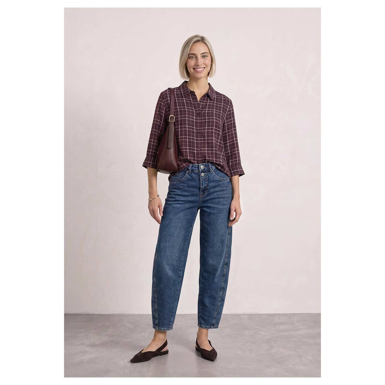 Damen 3/4 Arm Bluse check Shirtcollar von Street One in Lila kariert, Ganzkörperansicht am Model