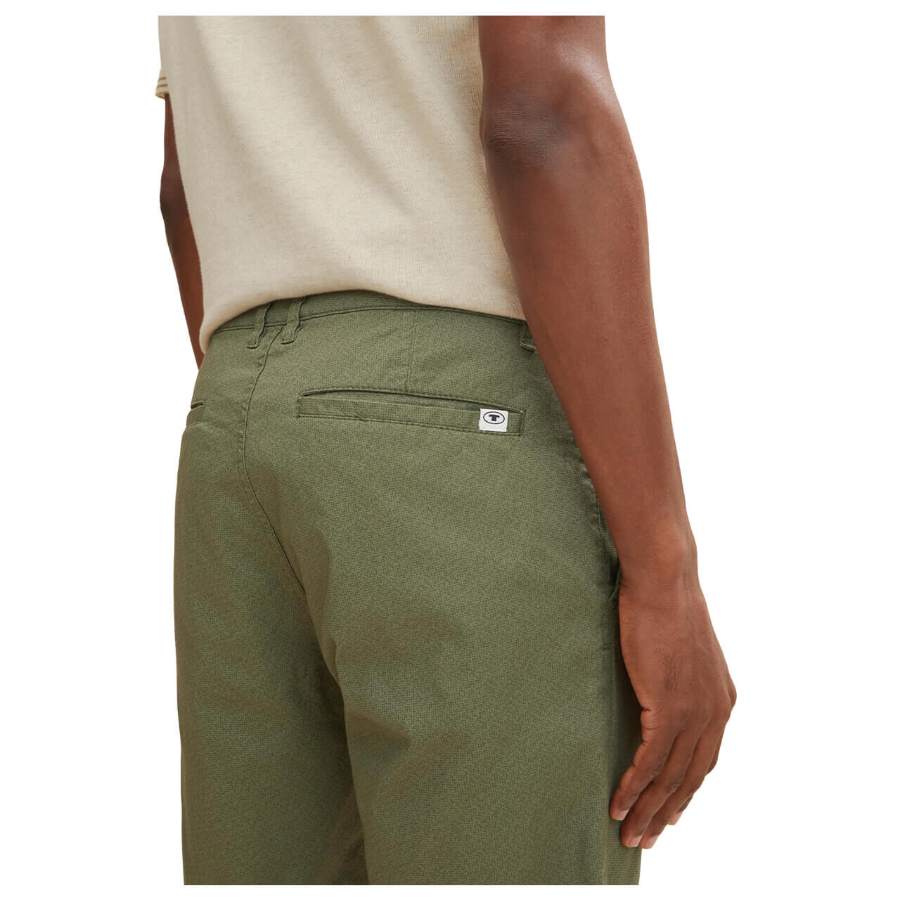 tom-tailor-jeans-josh-chino-bermuda-olive-29441-ansicht-detail Tom Tailor Josh Baumwoll Bermuda für Herren in Olivgrün mit Print, FarbNr.: 29441