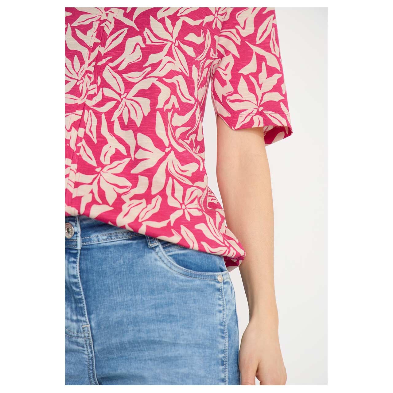 Damen T-Shirt V-Neck Tunic von Cecil in Pink mit Print, detaillierte Vorderansicht am Model