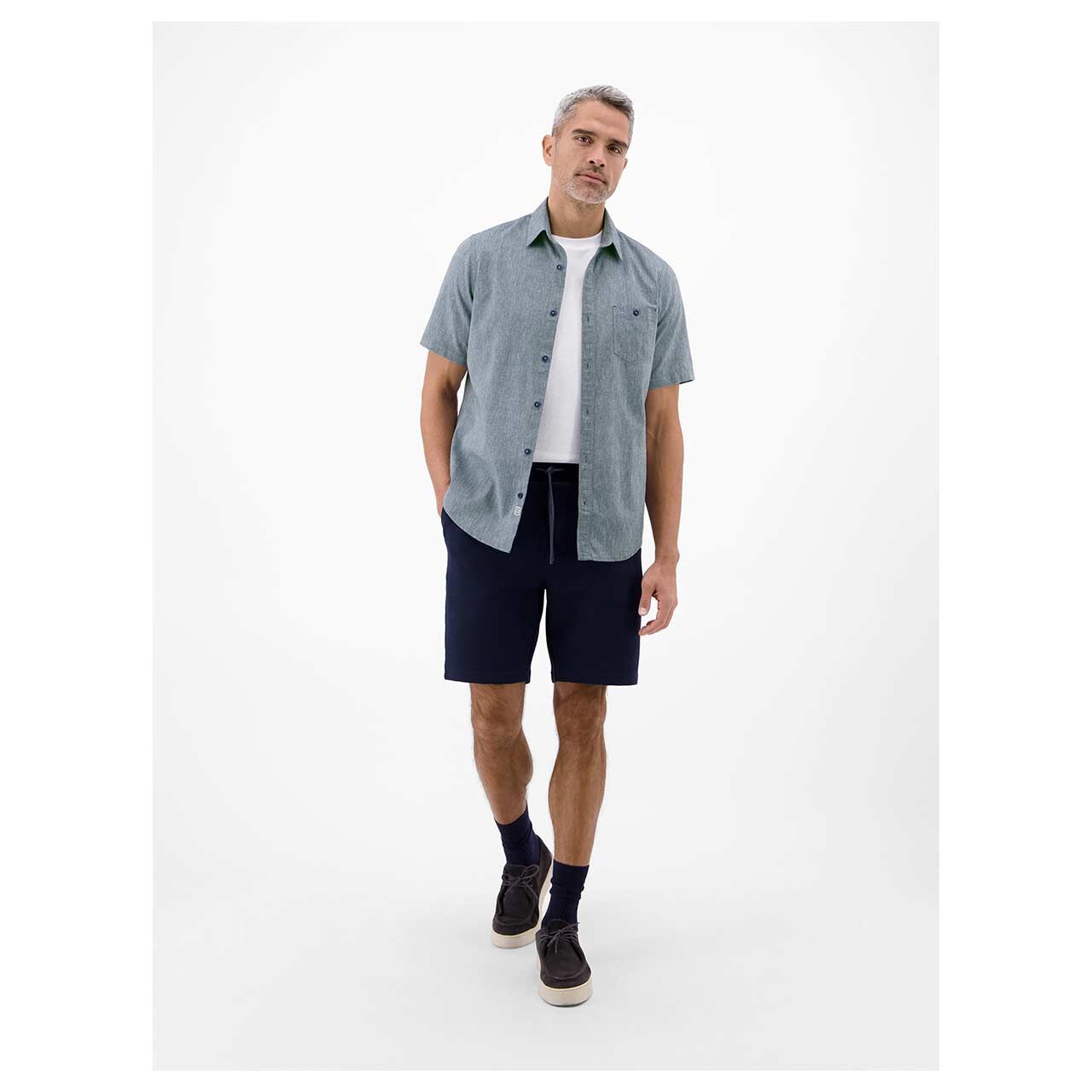 Herren 1/2 Arm Hemd von Lerros in Blau meliert, Vorderansicht am Model