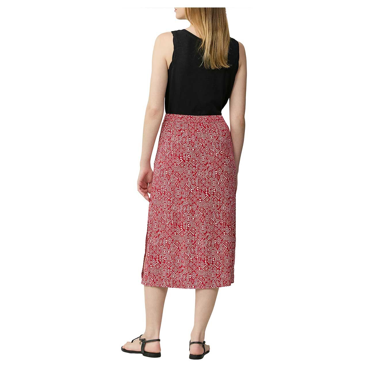 Rückansicht des getragenen Damen Rocks von s.Oliver in Rot mit Print