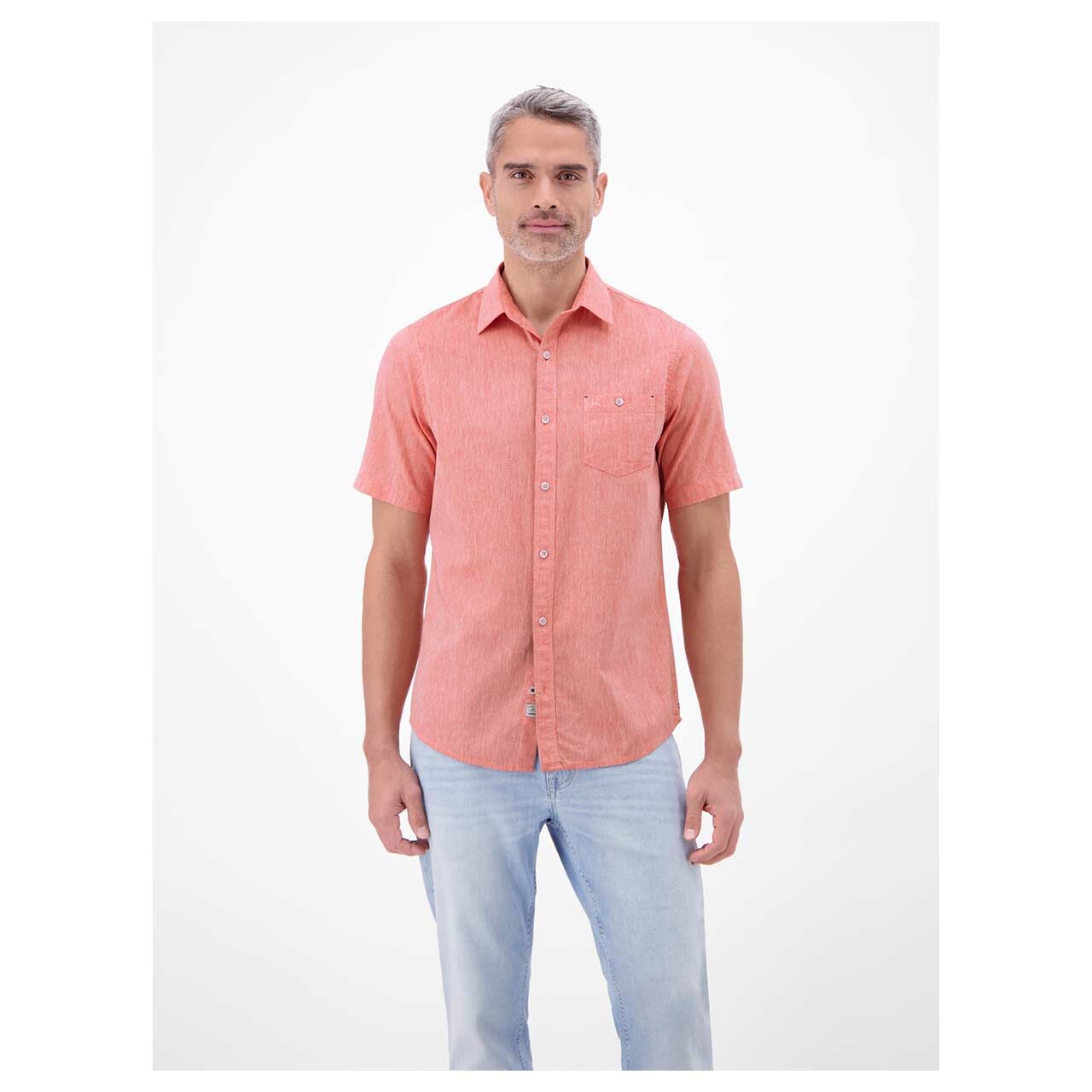 Herren 1/2 Arm Hemd von Lerros in Rot meliert, Vorderansicht am Model