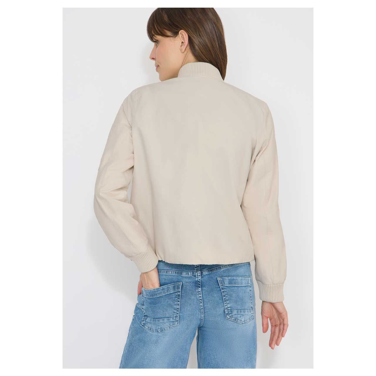 Damen Jacke Light Blouson von Cecil in Hellbeige, Rückansicht am Model