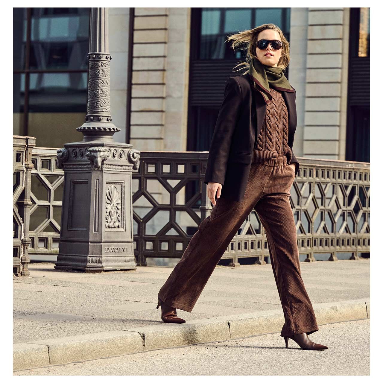 MAC Chiara Cordhose bison brown