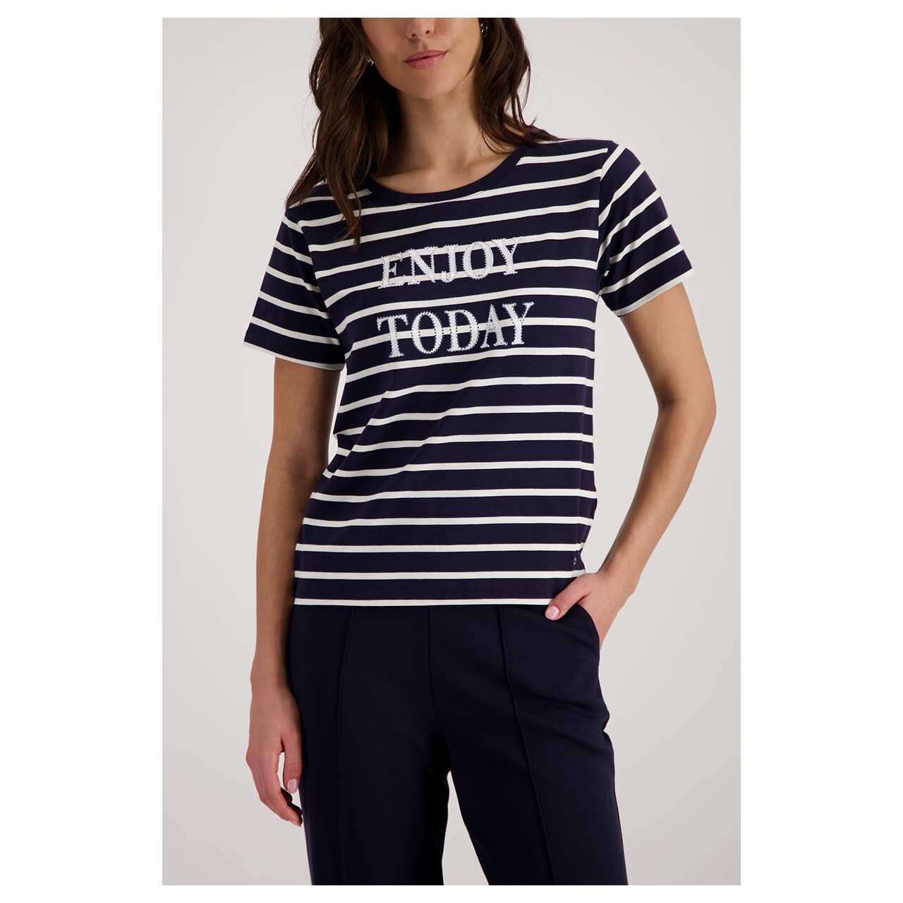 Damen T-Shirt von Monari in Dunkelblau gestreift, Vorderansicht am Model